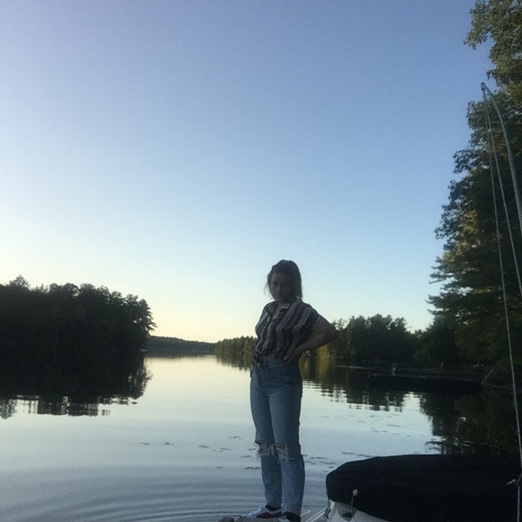 Meet your Posher, Eden - Picture 1 of 1